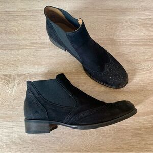 Gabor Black Suede Chelsea Boot Slip On Round Toe European Sustainable Fashion